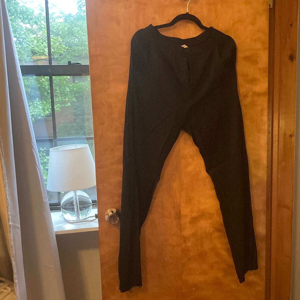 Djerf avenue M on the go pants black